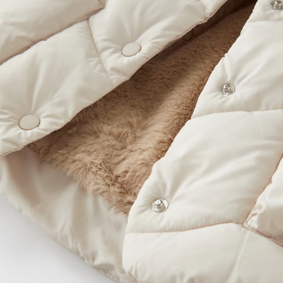 Zara Quilted Jacket with Contrast Faux Fur Detail - Picture 4 of 6